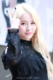 Her birthday, what she did before fame, her family life, fun trivia facts, popularity rankings, and more. 90 Elkie Ideas Clc Kpop Girls Korean Girl Groups
