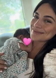 Brenda Galan's Instagram, Twitter & Facebook