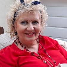 Gloria Stogsdill's Instagram, Twitter & Facebook