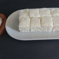 Biasanya nasi kebuli dimasak dengan isian daging kambing (sering juga disajikan dengan daging yang menempel pada tulang) atau potongan ayam goreng. Compressed Rice For Chicken Satay Southeast Asian Recipes Nyonya Cooking