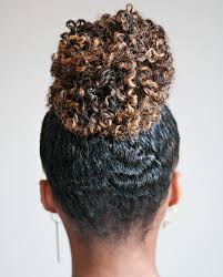 Curly Hair Styles That Are Perfect For Second Day Wear Curly Hair Styles Curly Hair Styles Naturally Second Day Hairstyles