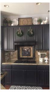 Traditional Home Decor 2019 Traditionalhomedecor2019 Dark Cabinets In 2020 Decorating Above Kitchen Cabinets Farmhouse Kitchen Decor Kitchen Cabinets Decor