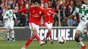 Joao felix, ante el valencia. Joao Felix The Portuguese Player With More Gunpowder Sl Benfica