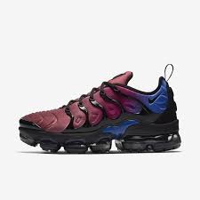 Air Max Vapormax Plus Black And Red Nike Air Vapormax Plus Women S Shoe Black Team Red Hyper Violet Nike Air Nike Air Vapormax Nike