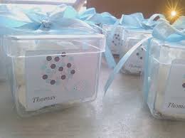 Cha De Bebe Caixinha De Acrilico Decorada Balas De Coco Caseiras Em Caixinhas De Acrilico Caixinhas De Acrilico 6x6 Contendo De 11 A 12 Balas D Balinha De Coco Bala De Coco Caseira Caixa De Acrilico