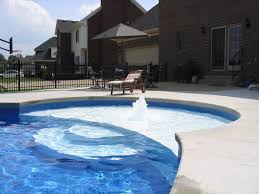 W226 n781 eastmound drive waukesha, wi 53186 phone: C L Vinyl Liner Pool With A Sundeck And Wedding Cake Steps Swimming Pools Vinyl Pool Liner Pools