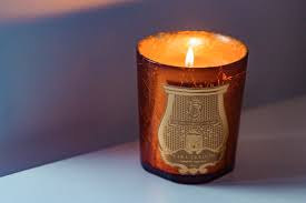 It's supposed to evoke images of central park, but it smells more like really fancy holiday party on the upper west side. The Best Candles Of 2016 Into The Gloss