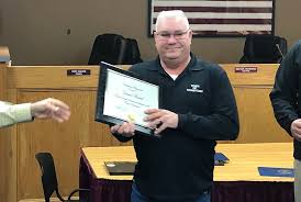 Crawford says 'thanks' to departing town officials