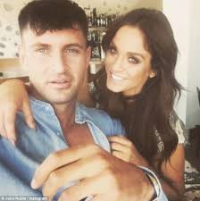 Vicky Pattison plants kiss