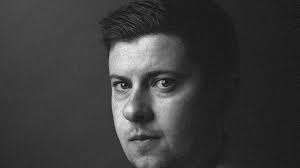 Biedny chrześcijanin patrzy na „złotopolskich” :: Biuro Literackie