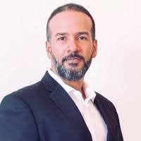 1200+ perfiles de «Elvin»