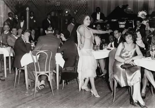 Inside Small's Paradise Club Print: Harlem Nightlife Scene. Art Prints,  Posters & Puzzles from Fine Art Storehouse