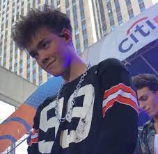 Pin By Naju On Zach The Cherry Cake 3 In 2020 Love My Boys Why Dont We Boys Zach Herron