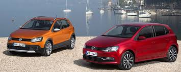 Er hat frontantrieb und vorn quer eingebaute ottomotoren von 33 kw (45 ps) bis 92 kw (125 ps). Neuer Polo Und Cross Polo Die Klein Mittelklasse