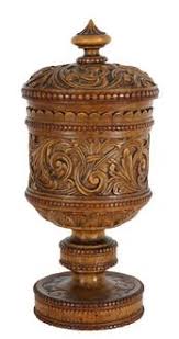 Glas pokalen kan leveres med lille plade foran, hvor du kan skrive din personlige hilsen eller navn. 54 Acanthus Ideas Acanthus Wood Carving Carving