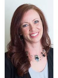 Lisa Murray's Instagram, Twitter & Facebook