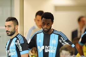 Vivez le match entre nantes et marseille en live et d'une toute nouvelle manière! Photos Foot Nicolas Nkoulou Romain Alessandrini 01 11 2015 Nantes Marseille 12eme Journee De Ligue 1