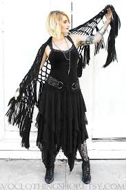 не вижу зла не слышу зла не говорю зла Witchy Fringe Shawl Handmade Crochet Wool Blend Oversized Etsy Strega Fashion Witchy Outfit Fashion
