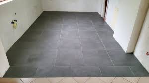 Das häufigste vorurteil ist, daß große fliesen nicht in kleine räume passen. Bodenfliesen 30x60 Oder Doch 60x60 Seite 2 Kuchen Forum