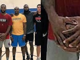 Leonard remains without a timeline for return, as the clippers are exercising a significant amount of caution ahead of. Everyone Is Losing It Over Kawhi Leonard S Giant Hands Sbnation Com