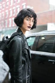 Beautiful black woman curvy hourglass shape. 25 Black Hair Color Ideas To Inspire Your New Edgy Look