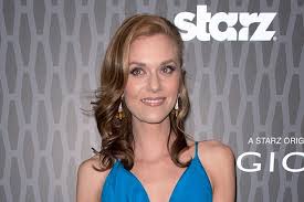 Последние твиты от jennifer burton (@drjenburton). Hilarie Burton Says One Tree Hill Creator Mark Schwahn Forced Himself On Her