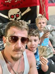 Good morning 10x family, need some advice and/or suggestions. Currently  living in California & am not getting anywhere financially or mentally.  This past February I achieved 3 years sober from alcohol. I