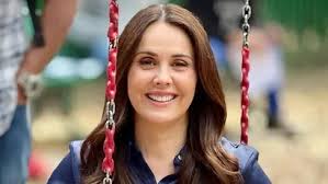 Noti novelas: 'Tierra de esperanza' llegará con fuerza a TVN: amor, drama y  paisajes que enamoran