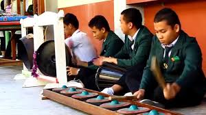 Amalan budaya tradisional kita melambangkan sifat majmuk masyarakat kita. Muzik Tradisional Iban Betabuh Ngelaluka Temuai Youtube
