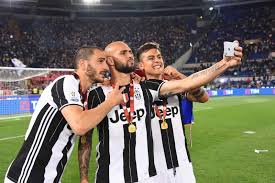Nel primo tempo cristiano ronaldo ha fallito un calcio di rigore, ha colpito il palo. Milan Juventus Finale Coppa Italia 2015 2016 Zaza Dybala Bonucci Juventus Sports Jersey Milan