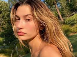 Ombre hair helps you grow out your roots gracefully. How To Grow Out Your Natural Hair Color A Guide Who What Wear