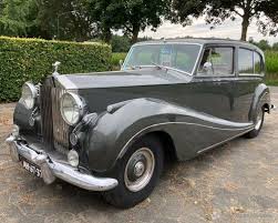 Image result for Grigio Chiaro 1983 Alfa-Romeo