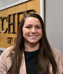 Sara Braden's Instagram, Twitter & Facebook