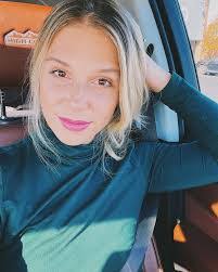 Becky Hitt's Instagram, Twitter & Facebook