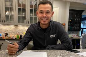Bubba wallace currently drives the #43 car in the cup series for richard petty motorsports. Kyle Larson Signs With Hendrick Motorsports To Drive No 5 Car Engaging Car News Reviews And Content You Need To See Alt Driver
