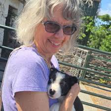 What is the score of the Center vs Monroe game tonight?