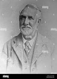 Leonard Temple's Instagram, Twitter & Facebook