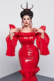 Envy peru se convierte en el primer latino en ganar un reality show de rupaul. Rupaul S Drag Race Uk Season 2 Cast Of Queens Revealed Ew Com