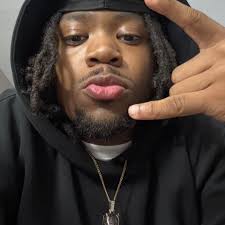 Noticing details in the first game, Jak, Daxter, and Nathan Drake