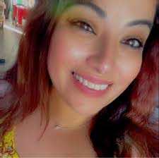 Nora Vecchio's Instagram, Twitter & Facebook