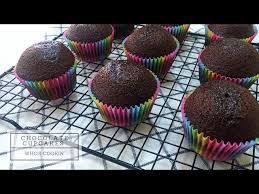 1 sudu teh esen vanilla. Cupcake Coklat Moist Bakar Resepi Easy Moist Chocolate Cupcakes Recipe Youtube