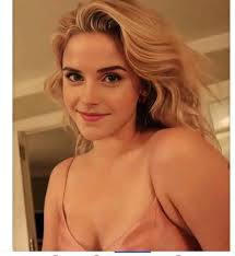 What do you love so much about me fan's? ❤️💋❤️