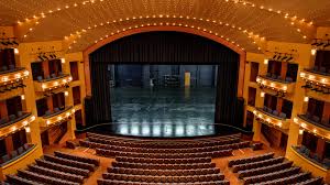 A Photo Tour Of Cincinnatis Wonderful Aronoff Center