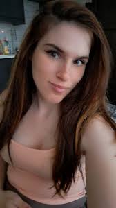 Hey editors can you plz make the back ground look like somewhere overseas ❤