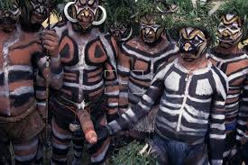 Their tribe is located in the central highlands of papua new guinea, not far from tari city. Papua New Guinea Papua New Guineans Of Duna Tribe Pg 0008 Tif