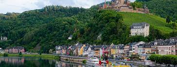 It is ideally appropriate for a spa/relax, family, budget/backpackers, castle, mountains, shopping, countryside, nature/wildlife vacation. Fewo Haus Flora Cochem Home Facebook