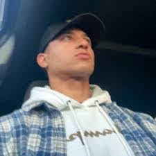 Jonas Crawford's Instagram, Twitter & Facebook