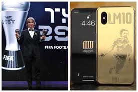 Écouter et comprendre des numéros de téléphone. Real Madrid Nouveau Telephone En Or 24k Signature Pour Modric Sacre The Best