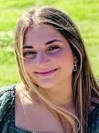 Tabitha Hebert's Instagram, Twitter & Facebook