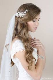 25 Best Ideas About Veil Hair Down On Pinterest Half Up Wedding Hair Simple Wedding Half Up Wedding Hair Bridal Hair Veil Wedding Hairstyles Half Up Half Down